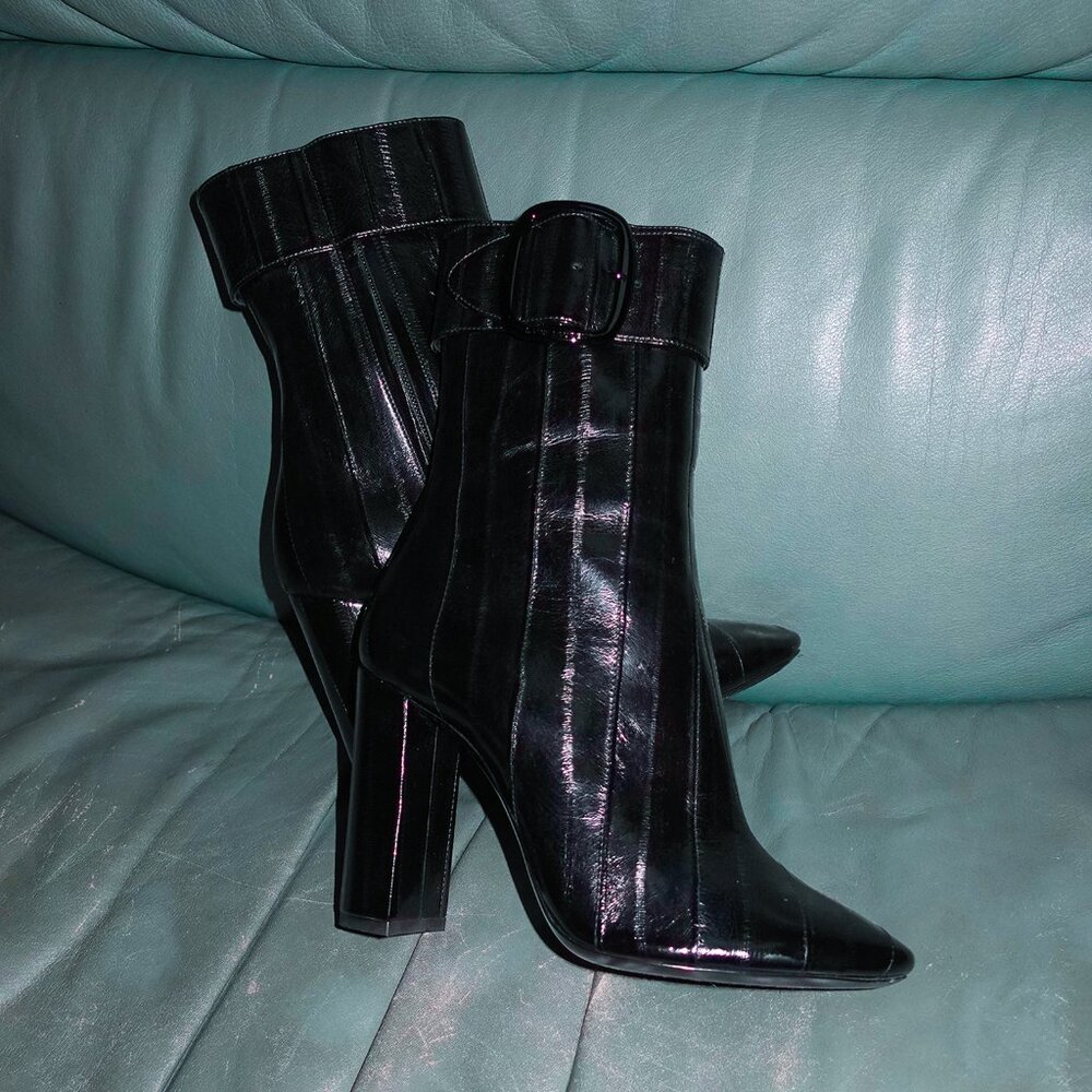 Saint Laurent Shiny Black Joplin Eel Leather Buckle Ankle Boots - FR 38.5/US 8